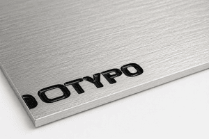 Plaque inox gravée sur mesure — Gravure inox / Signalétique industrielle / 304L & 316L