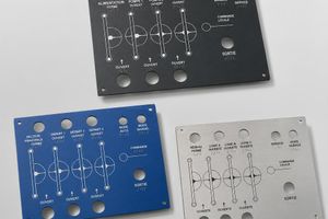 Signalétique industrie électronique — Faces avant / Traçabilité / Conformité CE
