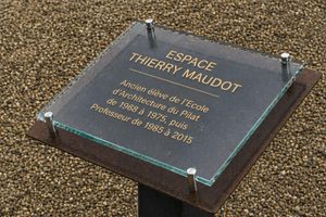 Plaque inaugurale gravée — Laiton / Aluminium / Plexiglas / Sur mesure