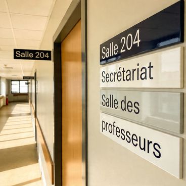 Signalétique directionnelle et d'ambiance en collectivité