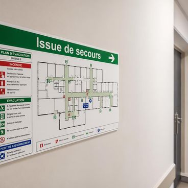 Signalétique intérieure pleine couleur pour ERP