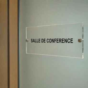 Signalétique intérieure transparente pour bâtiments