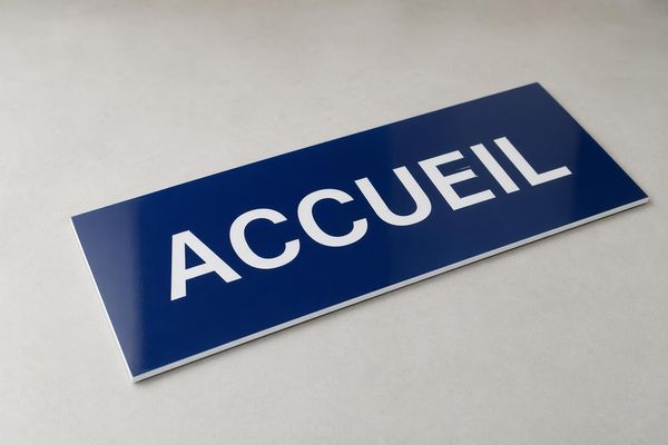 Enseigne PVC personnalisée