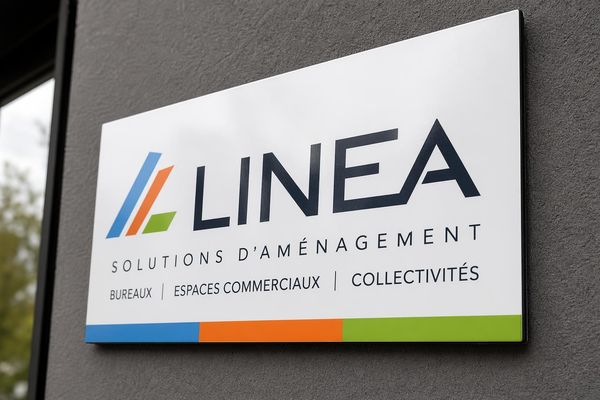 Panneau signalétique entreprise