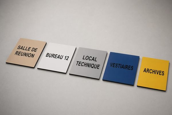 Plaque professionnelle PVC