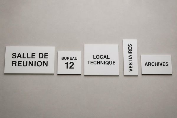 Plaque PVC gravée sur mesure