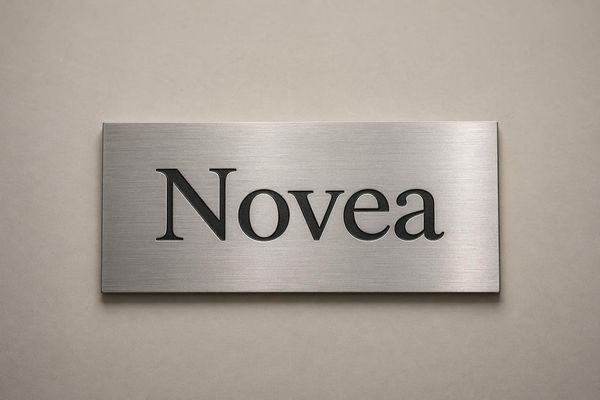 Plaque de marque métal gravée