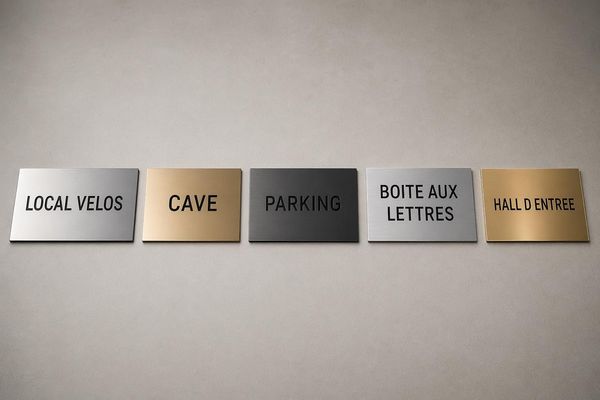 Plaque signalétique copropriété