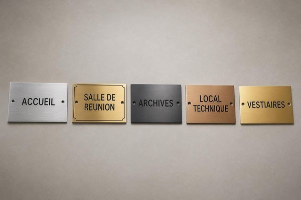 Plaque signalétique mairie