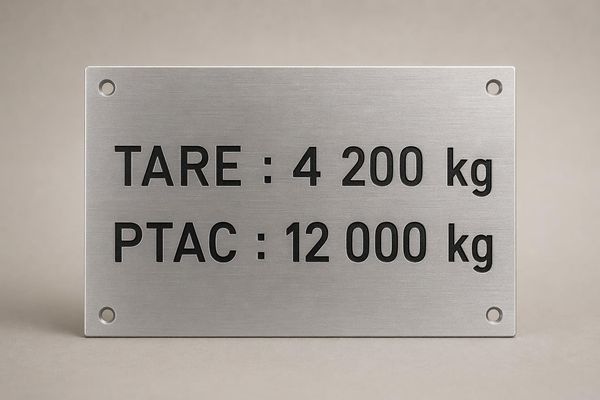 Plaque de tare réglementaire